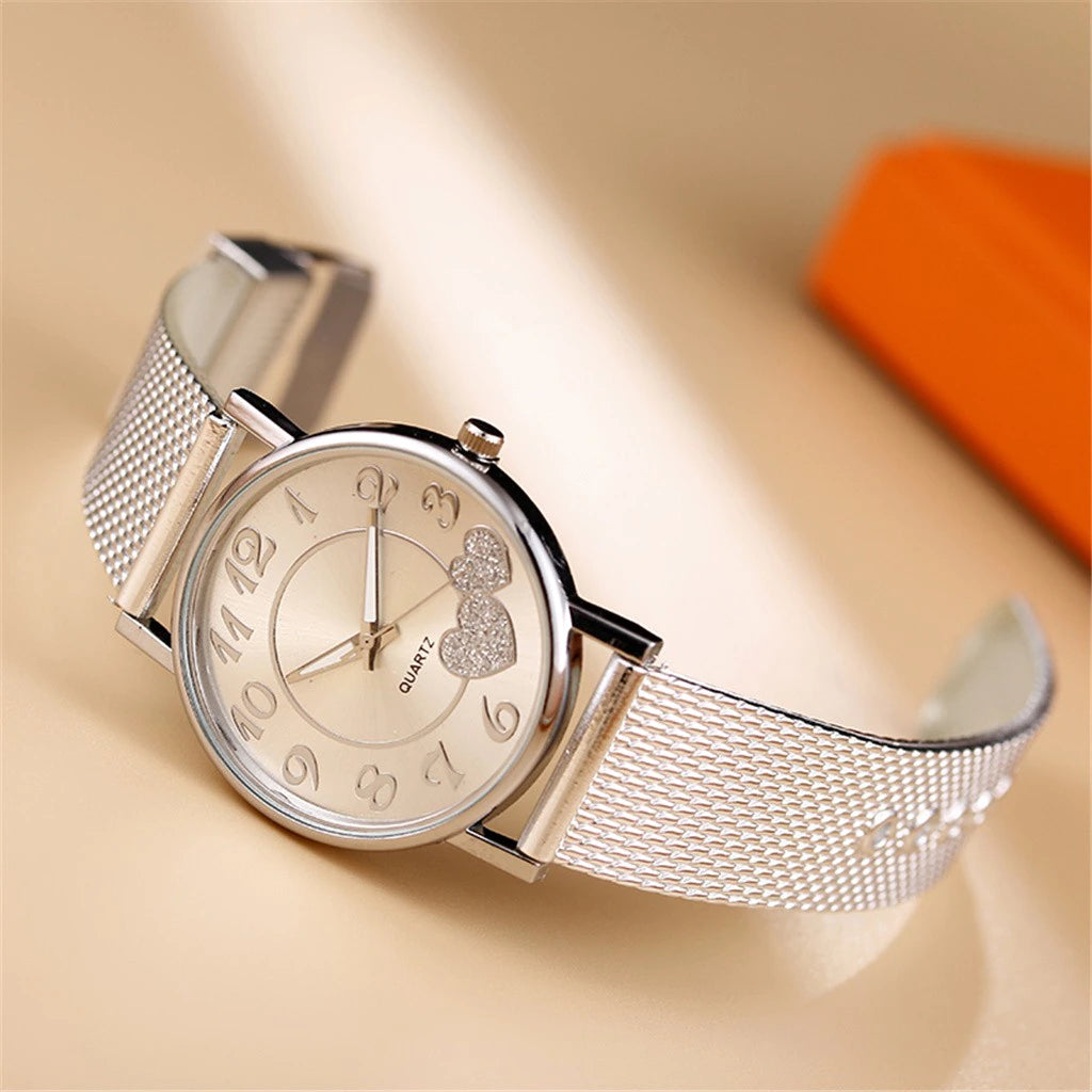 "Timeless Elegance: Unisex Heart Dial Watch in Luxurious Gold & Silver with Mesh Strap - the Perfect Choice for 2022"