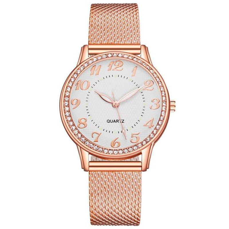 "Timeless Elegance: Unisex Heart Dial Watch in Luxurious Gold & Silver with Mesh Strap - the Perfect Choice for 2022"