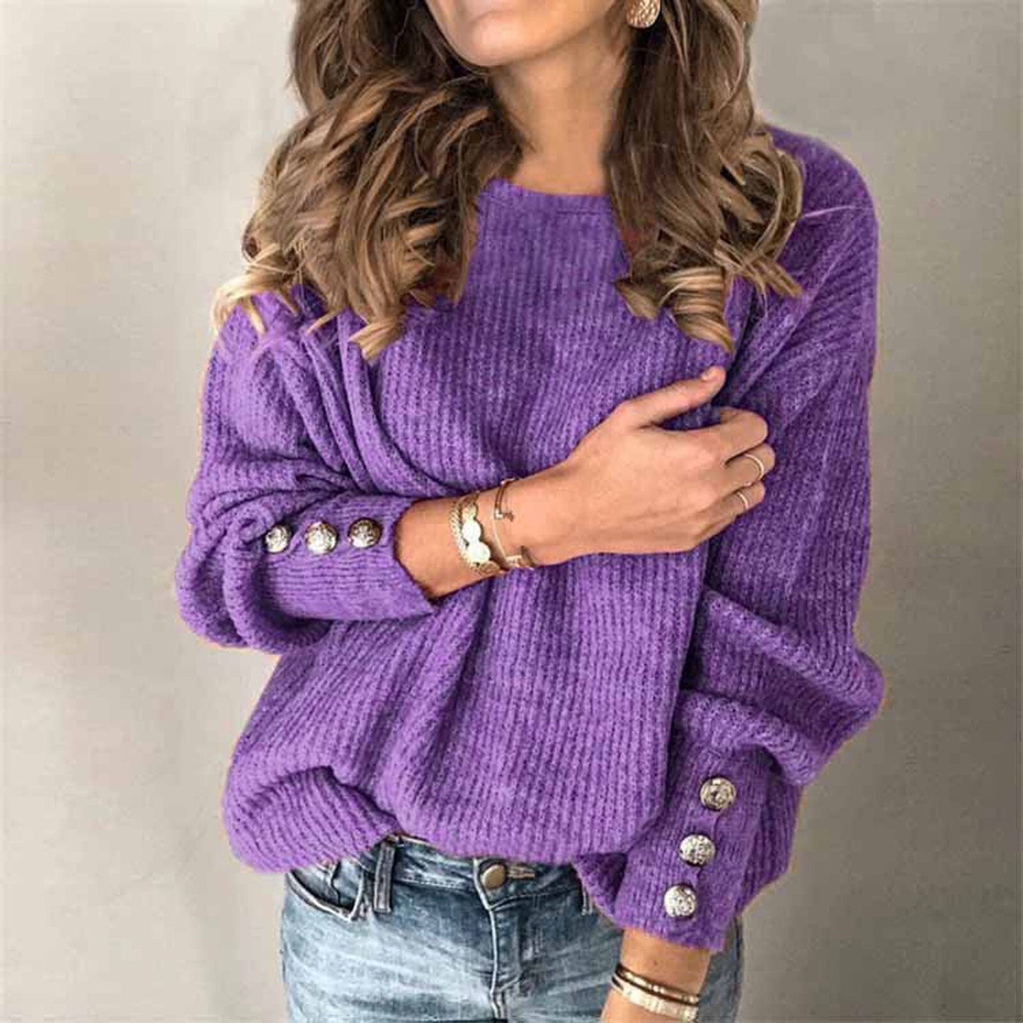 "Stay Stylish and Cozy with Our Chic round Neck Long Sleeve Sweater - the Must-Have Winter Fashion Essential!"