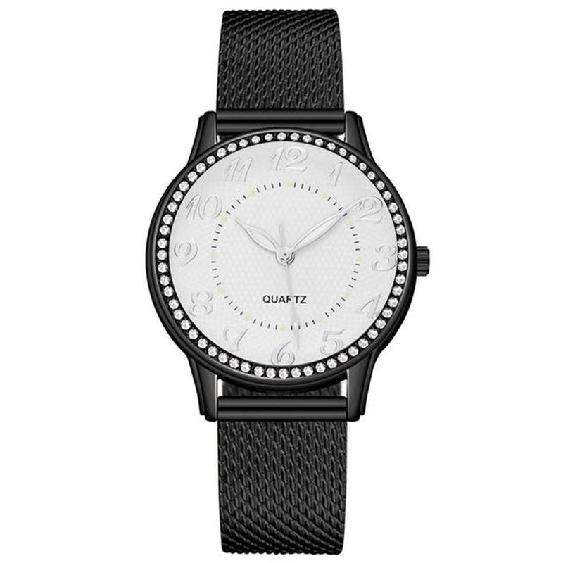 "Timeless Elegance: Unisex Heart Dial Watch in Luxurious Gold & Silver with Mesh Strap - the Perfect Choice for 2022"