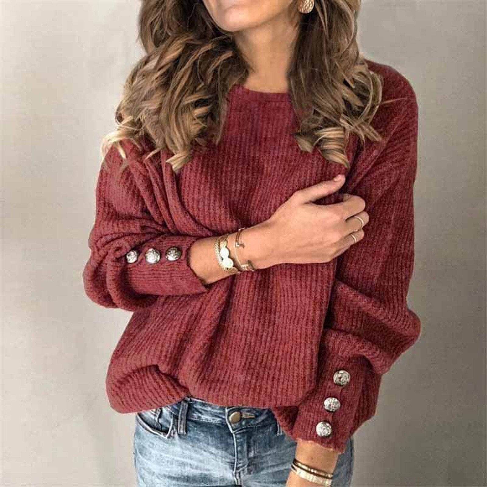 "Stay Stylish and Cozy with Our Chic round Neck Long Sleeve Sweater - the Must-Have Winter Fashion Essential!"